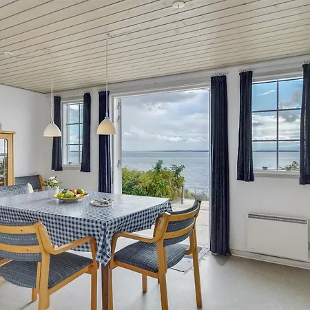 Сasa de vacaciones Tana - 5m From The Sea By Interhome Abyskov