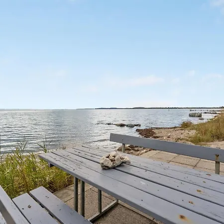 Ferienhaus Tana - 5m From The Sea By Interhome